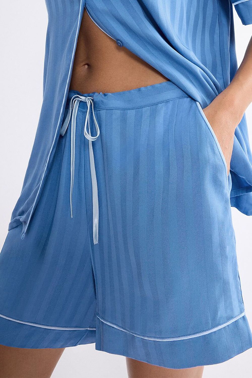  Pantaloncini model 229149 Triumph 